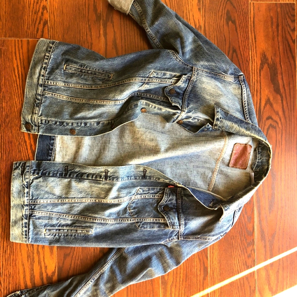 Levi's Men's Vintage Trucker Denim Jacket